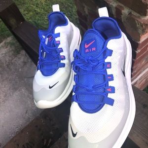 NIKE air max Axis